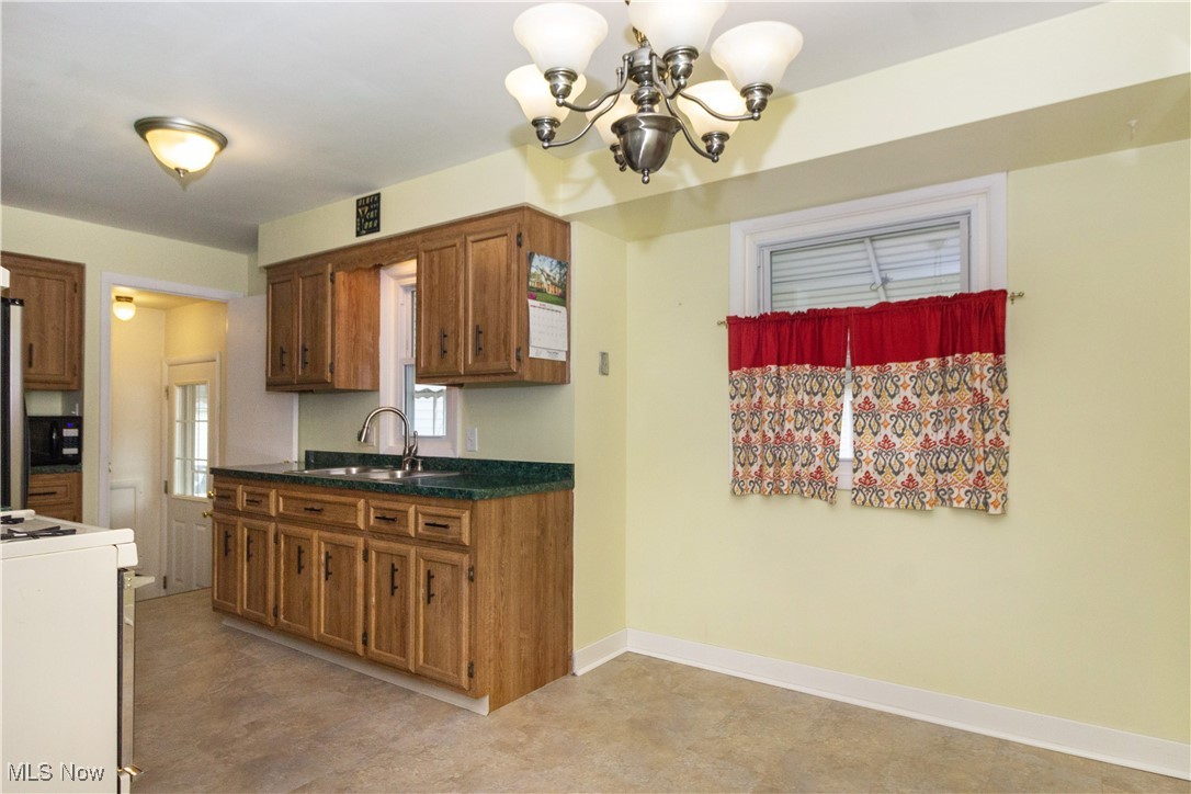 3307 Dellwood