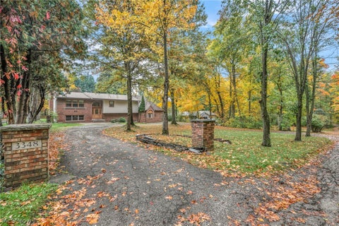 Tiny photo for 3348 Valley Parkway, North Royalton, OH 44133 (MLS # 5255253)