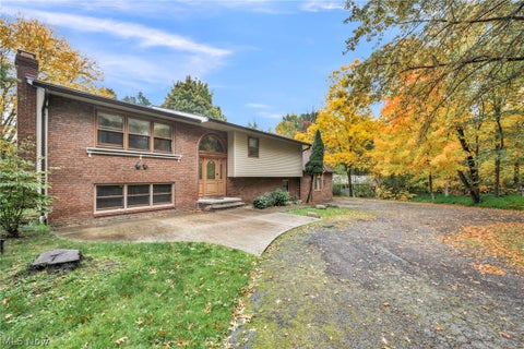 Tiny photo for 3348 Valley Parkway, North Royalton, OH 44133 (MLS # 5255253)