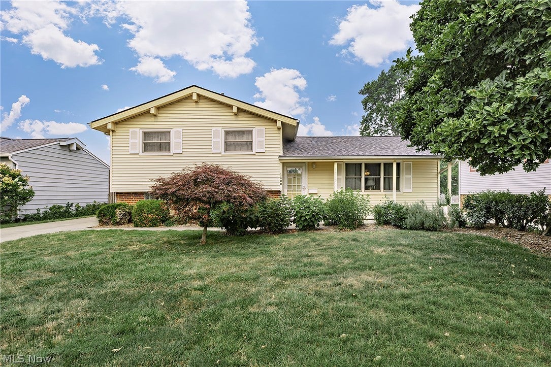 Photo 1 of 49 — 1300 Giesse Drive, Mayfield Heights, OH 44124