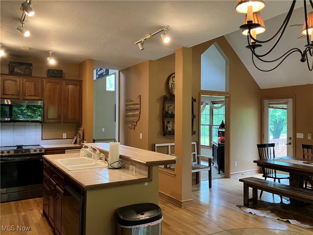 8879 Kennard Road, Lodi, Ohio image 7