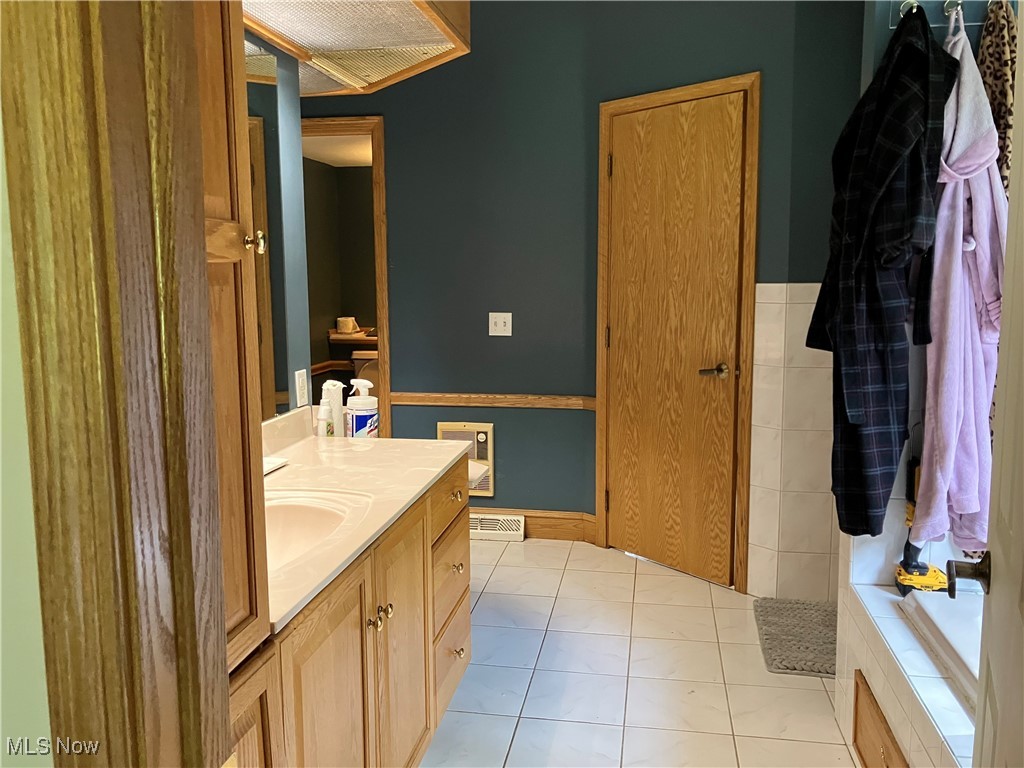 8879 Kennard Road, Lodi, Ohio image 29