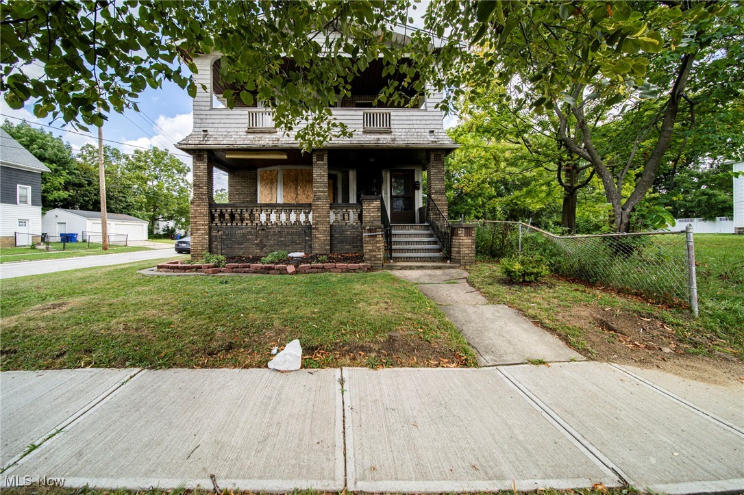 Welcome to a great opportunity to bring this huge brick duplex on Huntmere Ave back to life! The property has over 2500 square feet of living space, a 2 car garage, classic brick charm, and is located at the corner of Huntmere and E 161 in the Collinwood Neighborhood near local schools, parks, shopping and quick highway access. Don't wait, schedule your tour today!