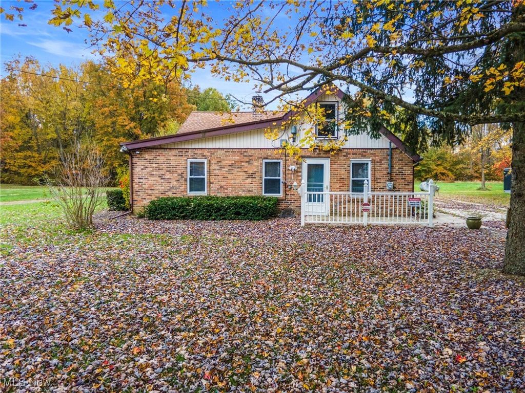 Photo of 6050 Shafer Road, Warren, OH 44481 (MLS # 5167406)