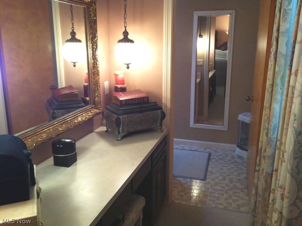 Howland Spgs - Residential