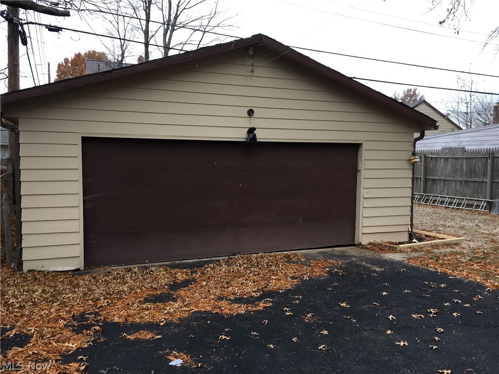 Utopia Beach - Residential Lease