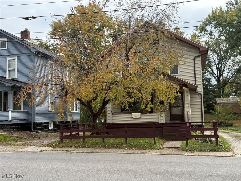Photo of 954 Pershing Road, Zanesville, OH 43701 (MLS # 5167448)