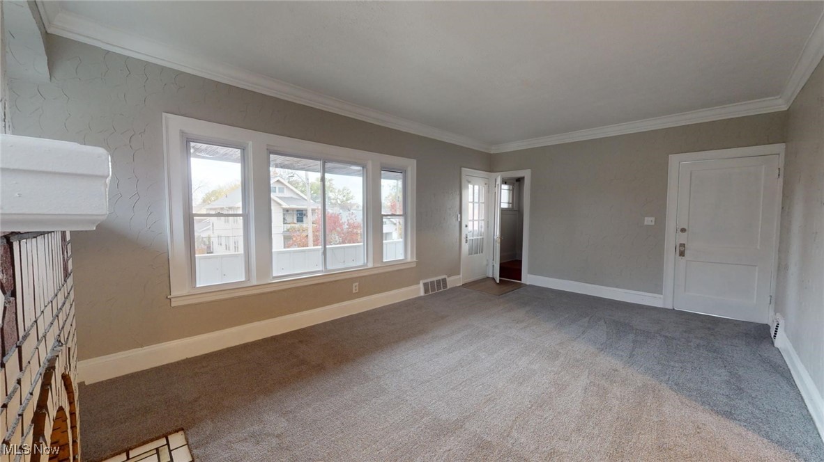 Halloway - Residential Income