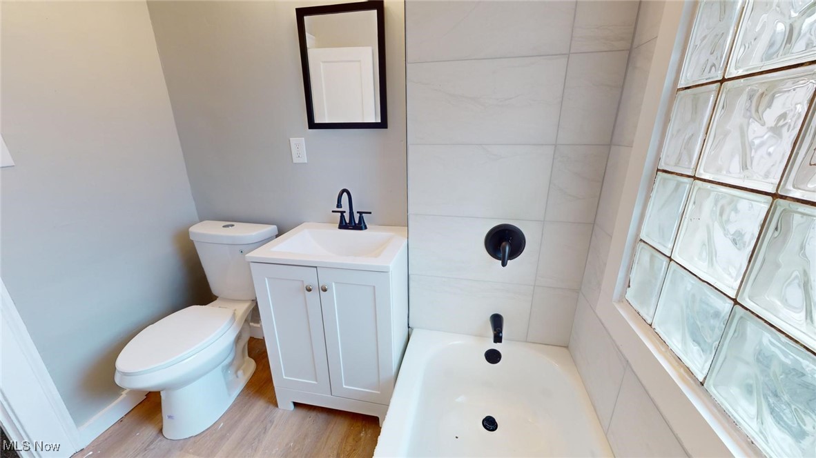 Halloway - Residential Income