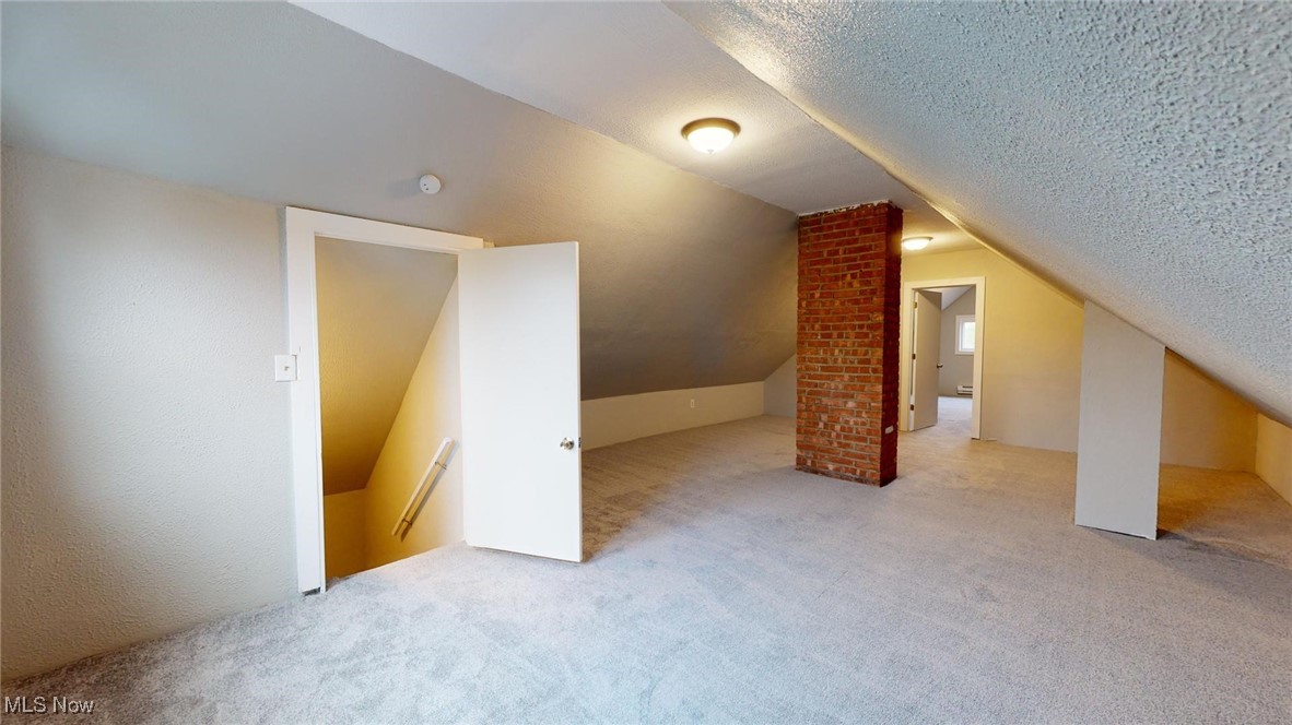 Halloway - Residential Income