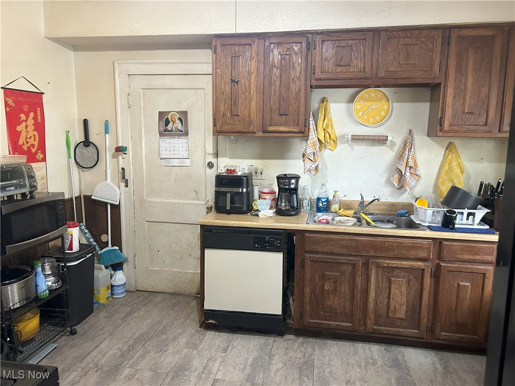 Halloway - Residential Income