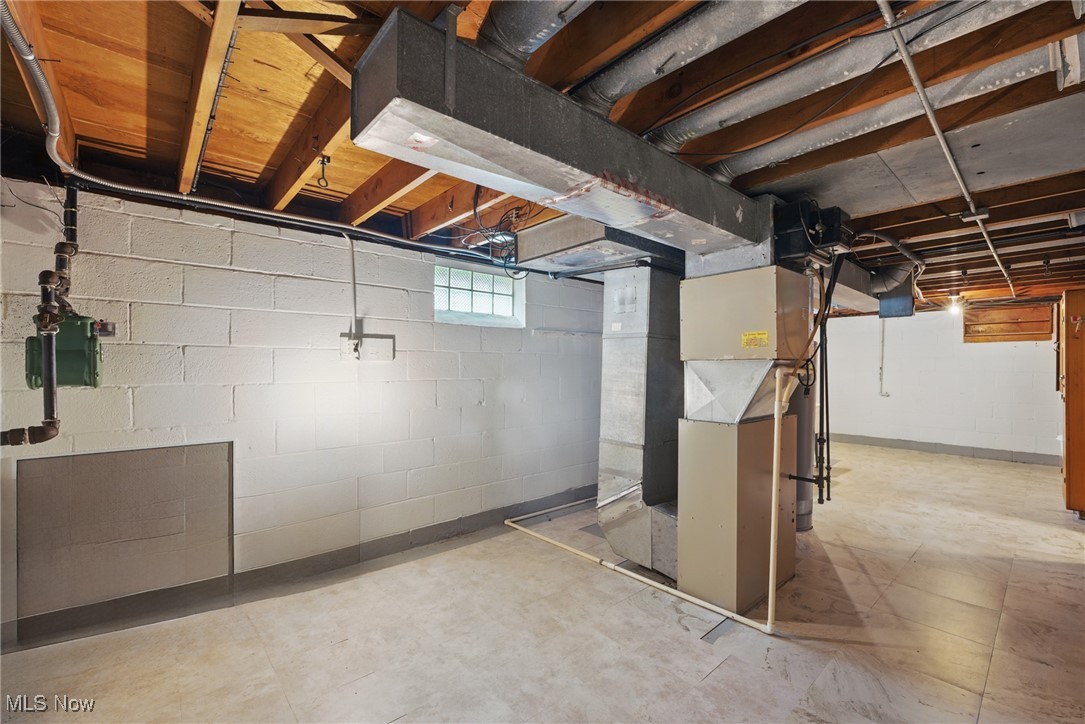 21031 Ball Avenue, Euclid, Ohio image 31