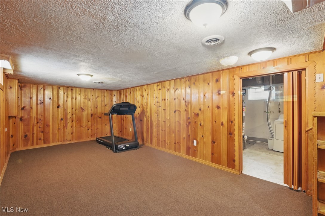 21031 Ball Avenue, Euclid, Ohio image 28