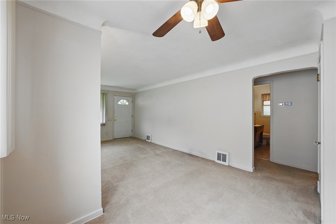 21031 Ball Avenue, Euclid, Ohio image 7