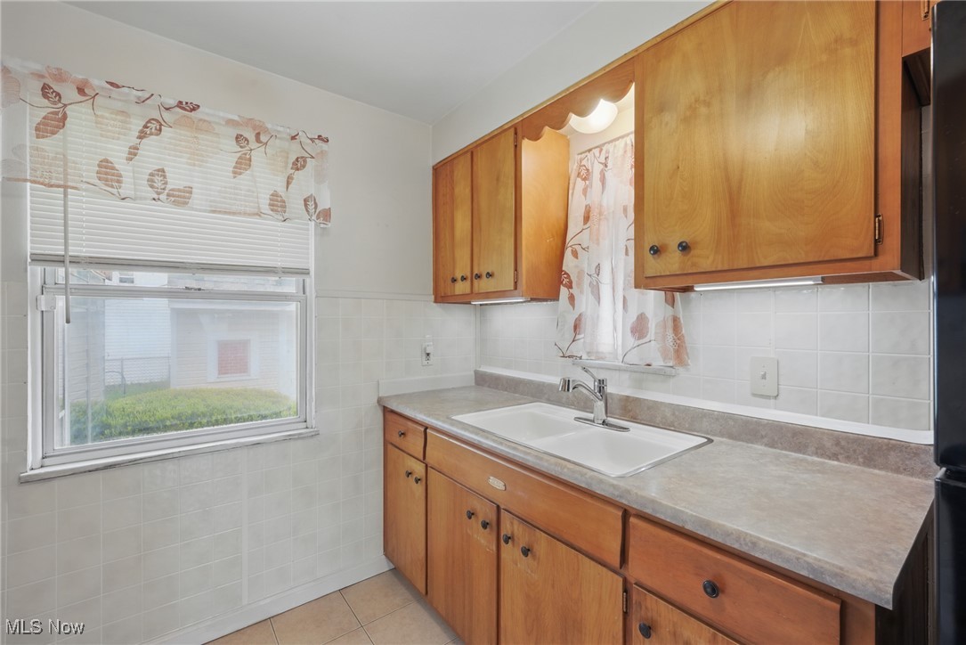 21031 Ball Avenue, Euclid, Ohio image 13