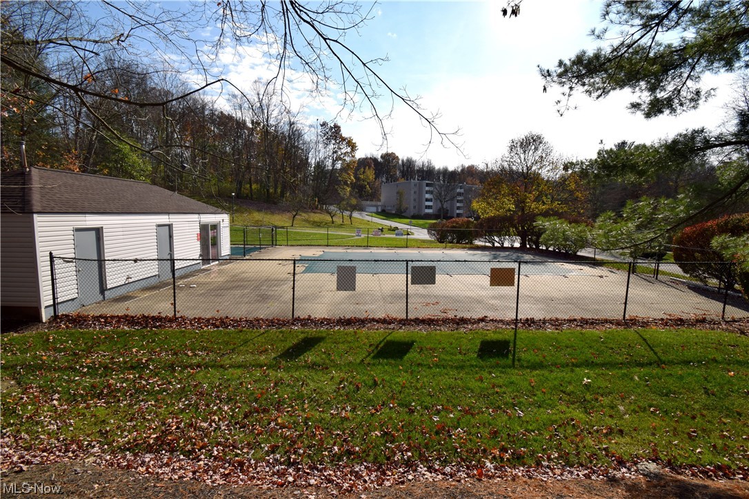 Pine Mill Ridge Condo - Residential