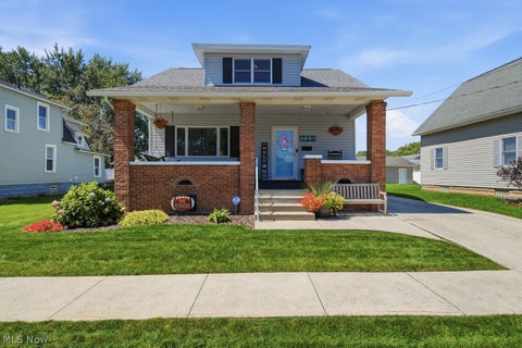 Photo for 725 Bernard Street SW