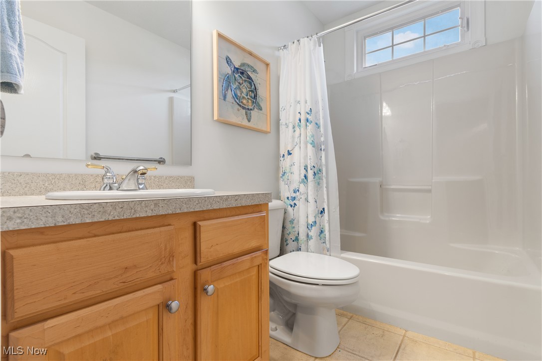 Auburn Hills Condo's - Residential