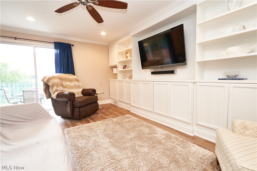 Susset Square - Residential