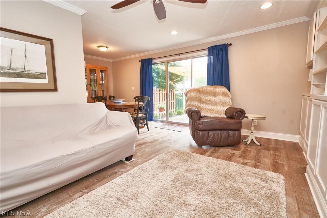 Susset Square - Residential