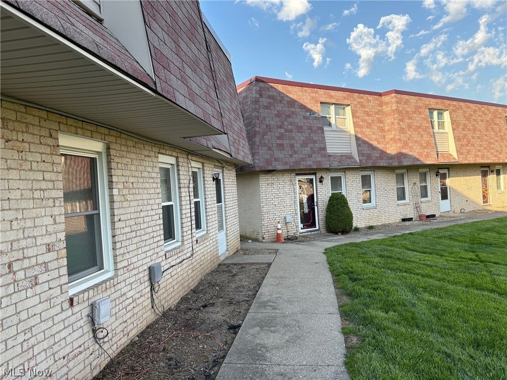 Photo of 4263 Bennington Boulevard, Brunswick, OH 44212 (MLS # 5203794)