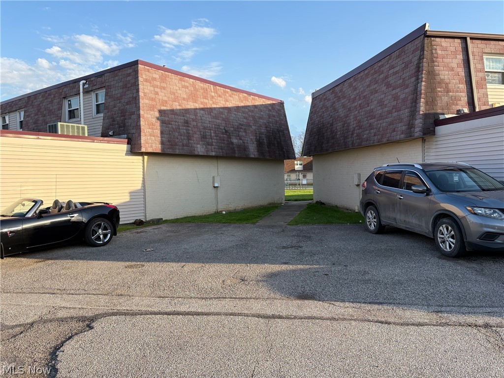 Oxford Heights Condo - Residential