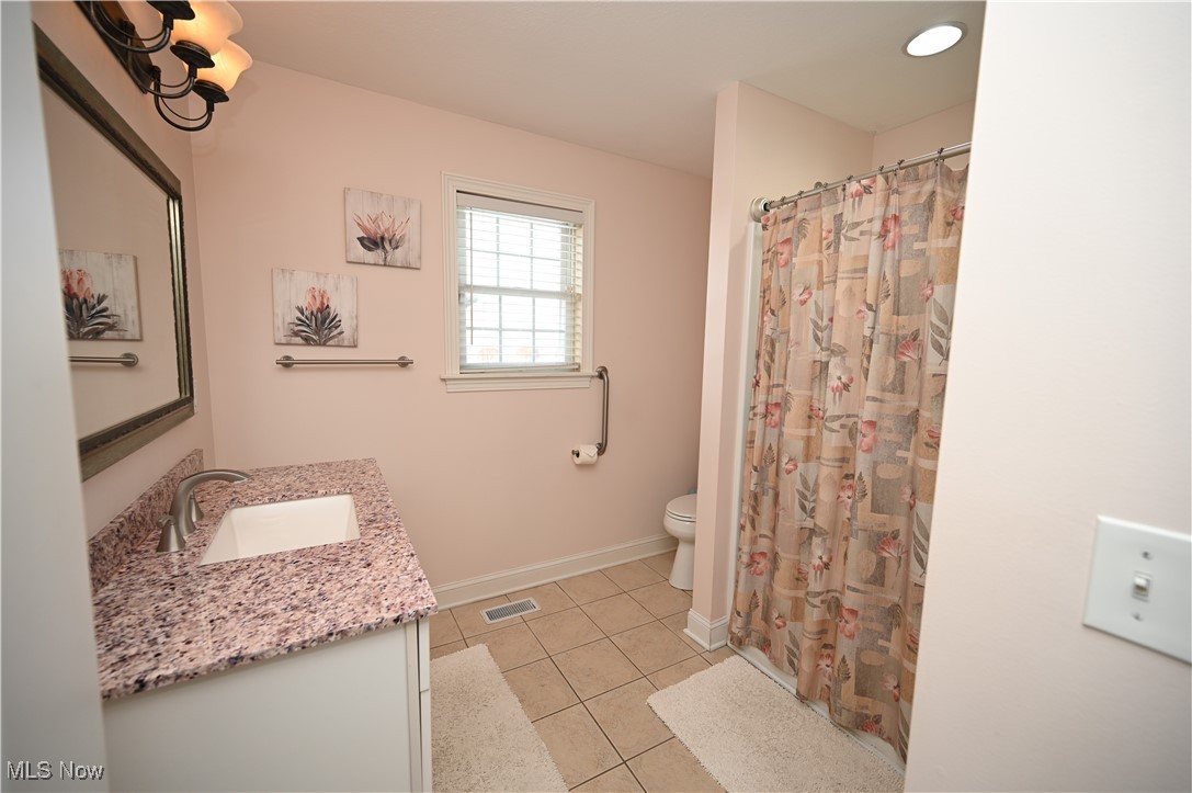 Noras Glen Dev Condo - Residential