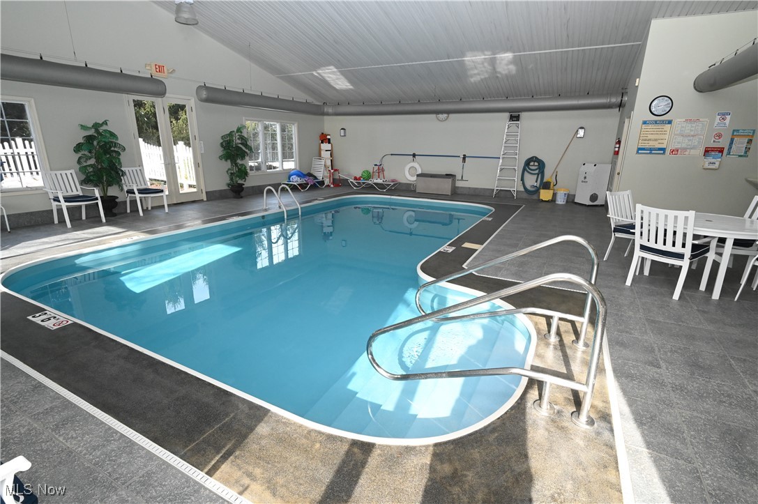 Noras Glen Dev Condo - Residential