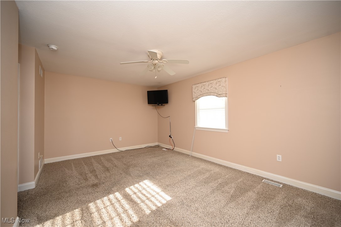 Noras Glen Dev Condo - Residential