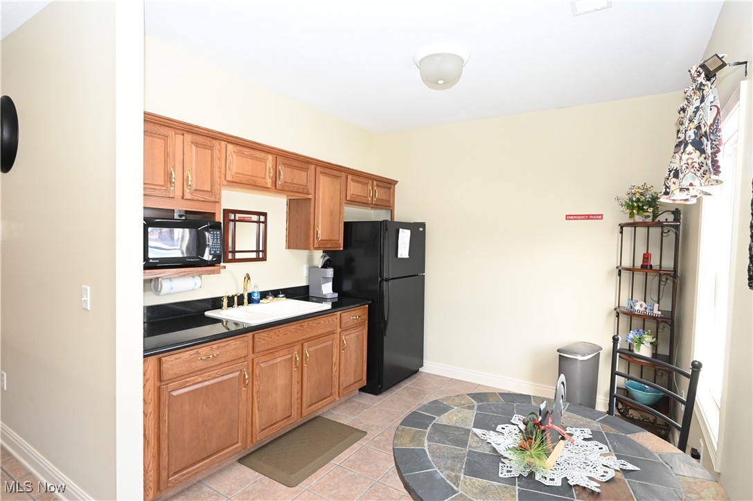 Noras Glen Dev Condo - Residential