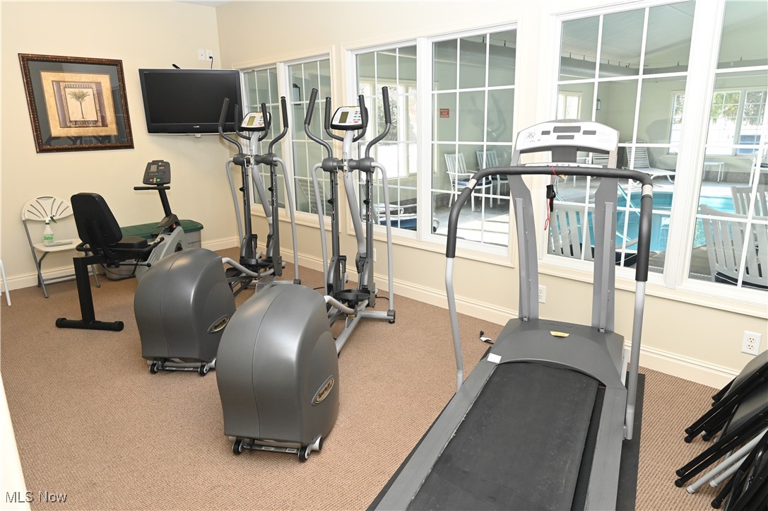 Noras Glen Dev Condo - Residential