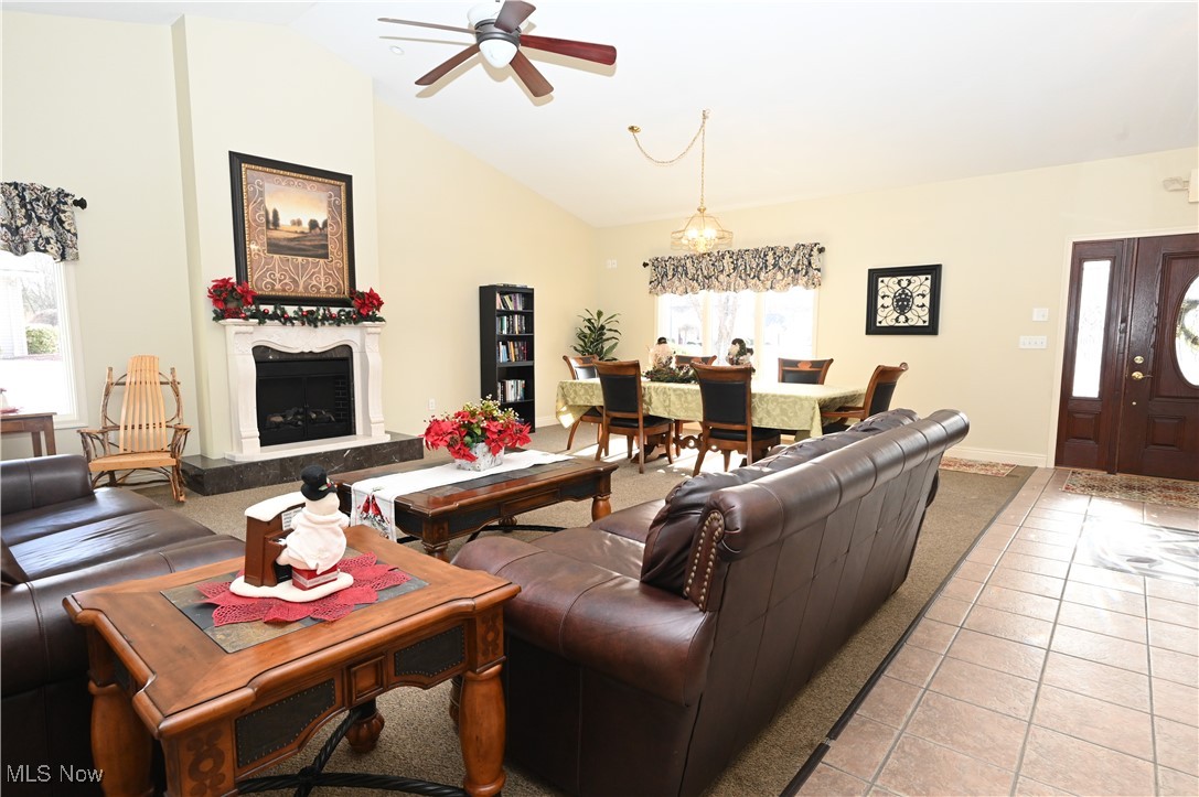 Noras Glen Dev Condo - Residential