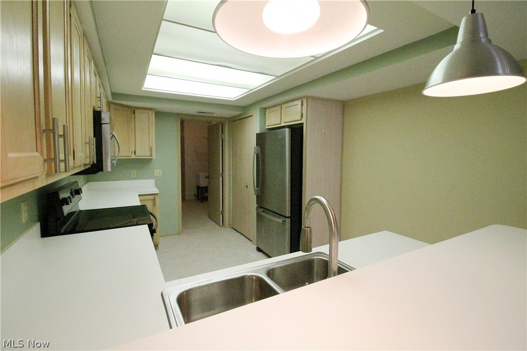 Villas At Oregon Trails Condo - Residential