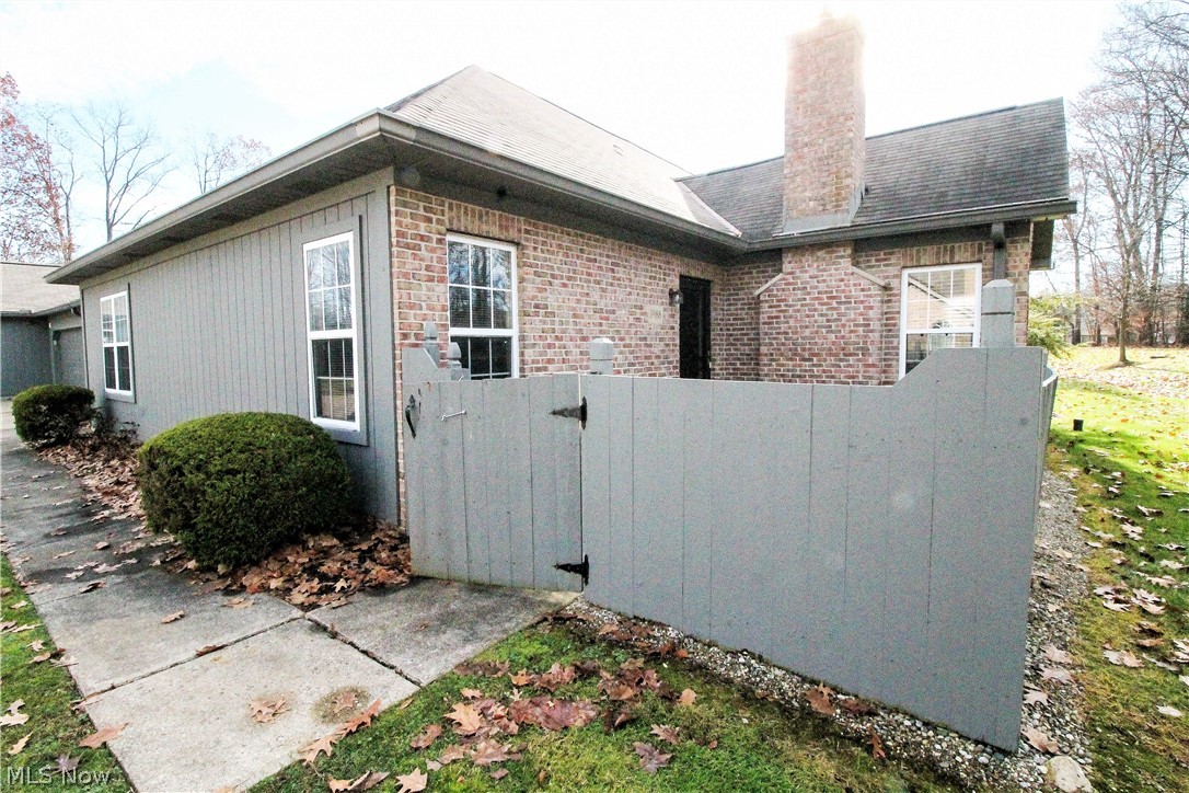 Villas At Oregon Trails Condo - Residential