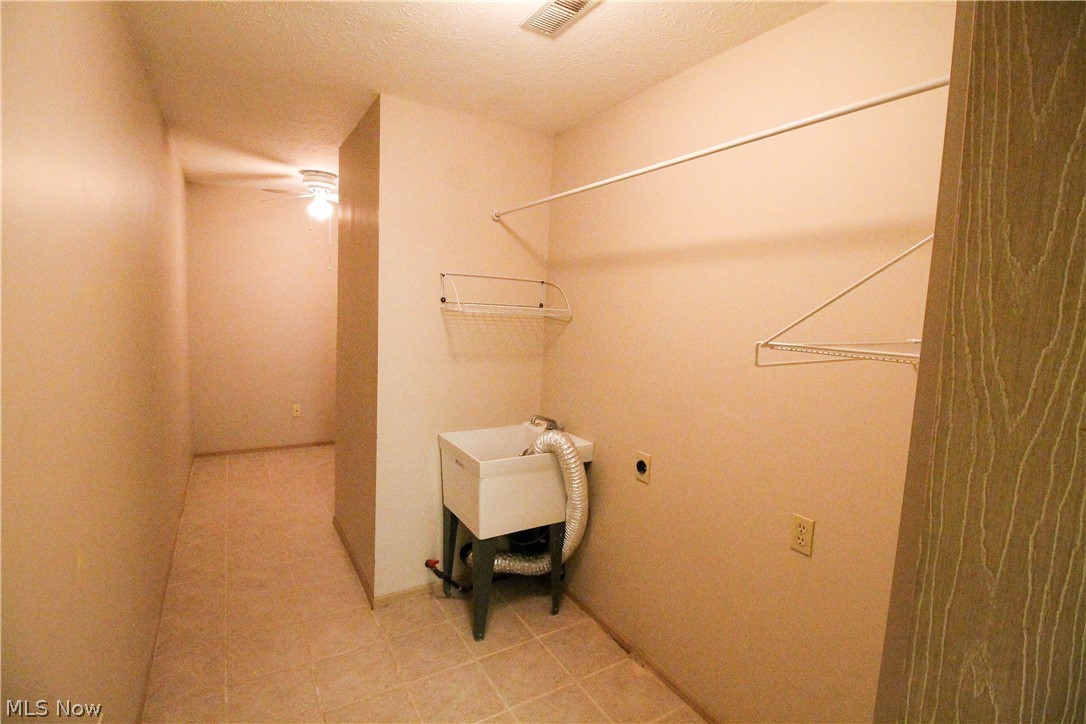 Villas At Oregon Trails Condo - Residential