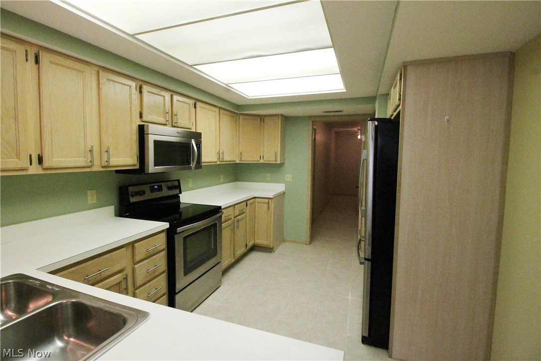 Villas At Oregon Trails Condo - Residential