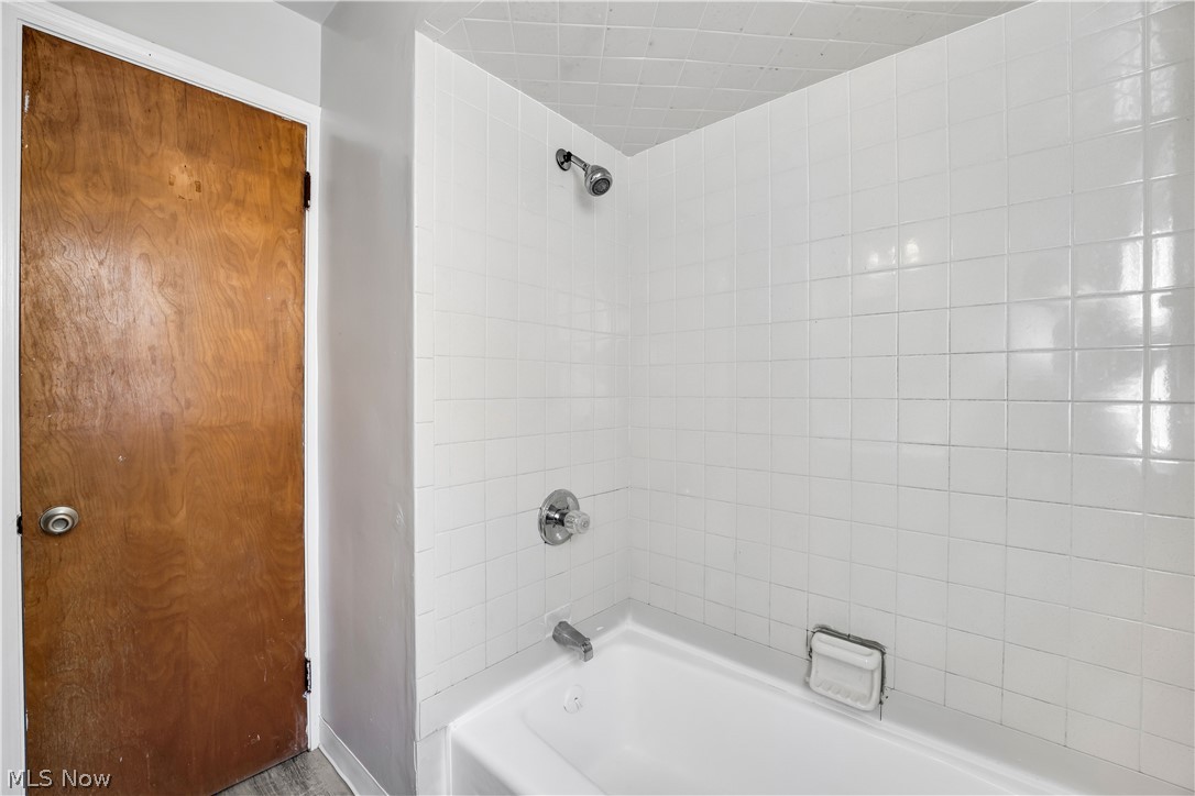 Center Hwy Allotment 03/Waid & - Residential Lease