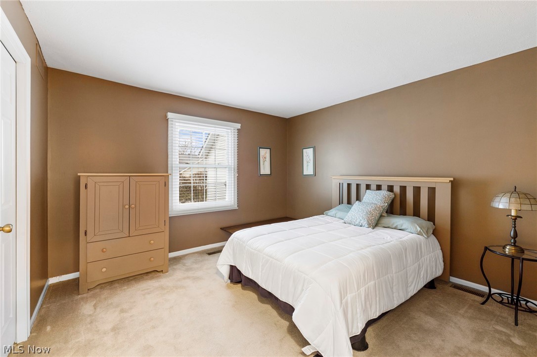 Macintosh Farms Condo 01 - Residential