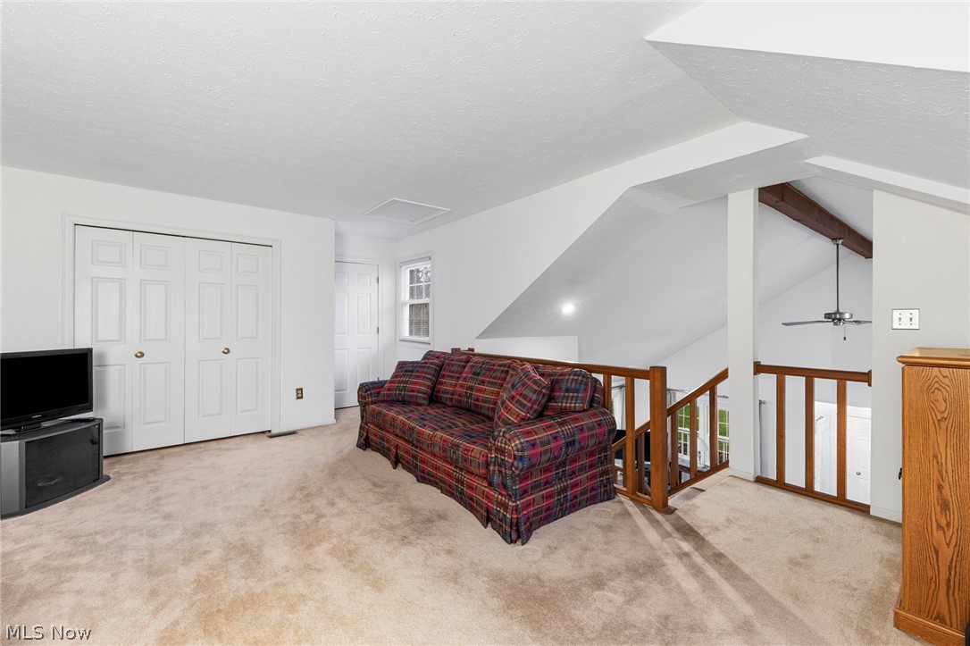 Macintosh Farms Condo 01 - Residential