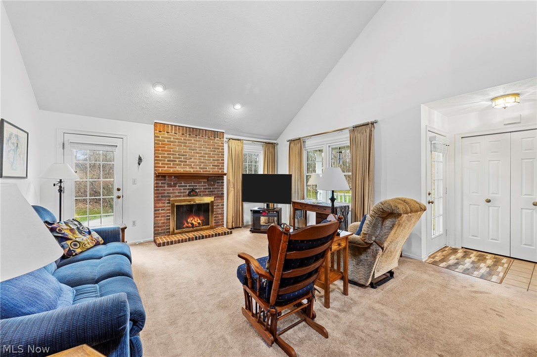 Macintosh Farms Condo 01 - Residential