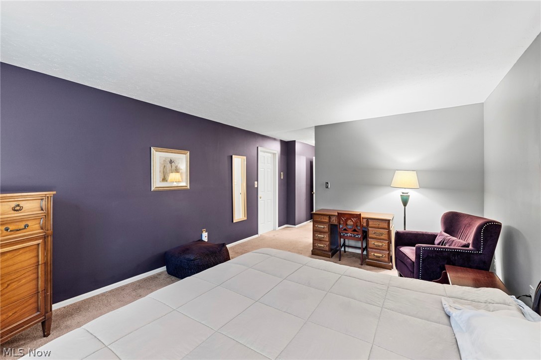 Macintosh Farms Condo 01 - Residential