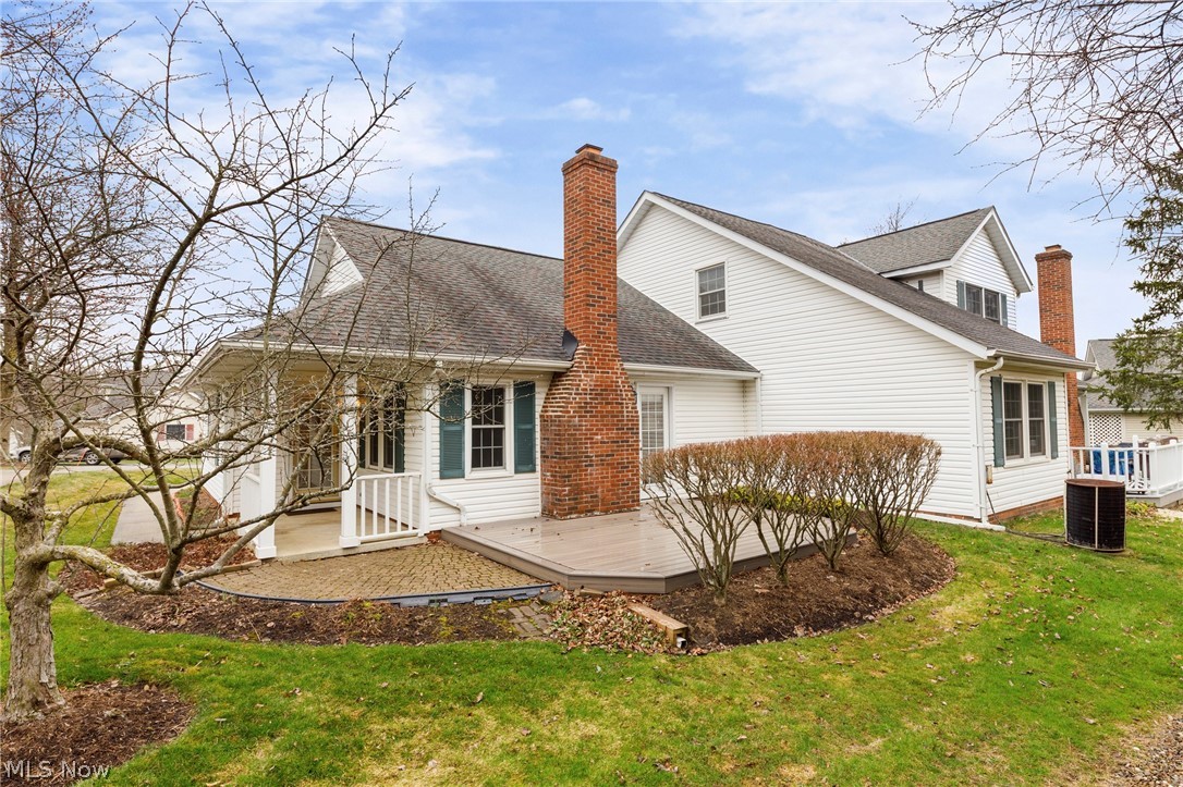 Macintosh Farms Condo 01 - Residential