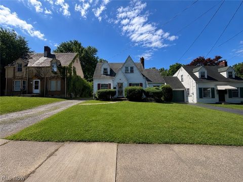 Homes For Sale - 611 Mistletoe Avenue<br/> Youngstown, OH 44511