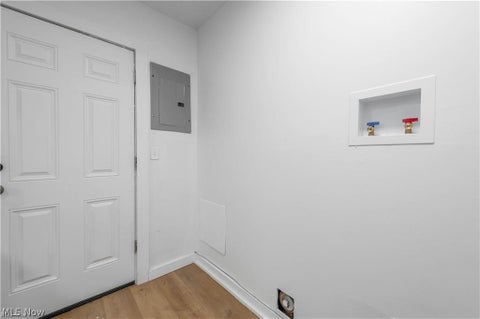 Tiny photo for 3890 E 143rd Street, Cleveland, OH 44128 (MLS # 5255321)