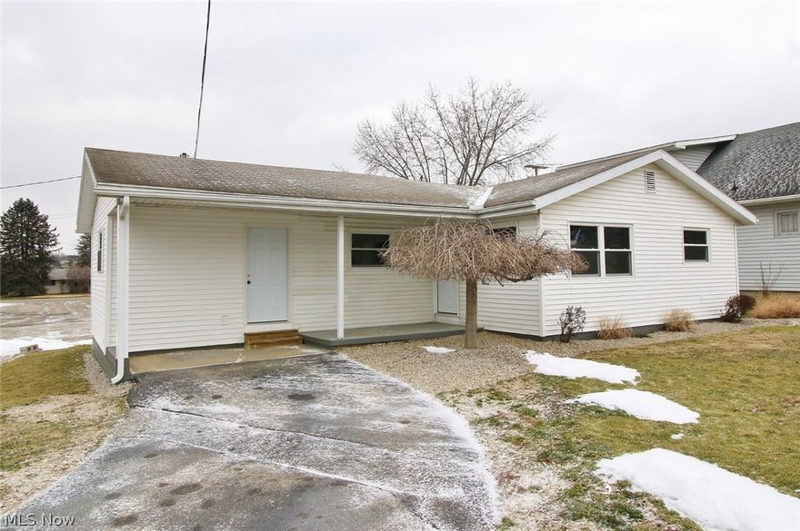 Newly renovated 3 bedroom, 2 full bath home. This open floor plan home is all one-level and includes washer and dryer hooks up. Conveniently located on the north-end of Zanesville near local amenities including restaurants, hospital, shopping centers and more. All tenants subject to credit and background check. Pets permitted, upon owner's approval and at an additional cost.