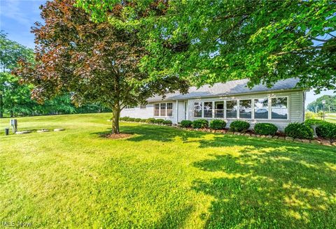 Homes For Sale - 8360 Roller Road<br/> Salem, OH 44460