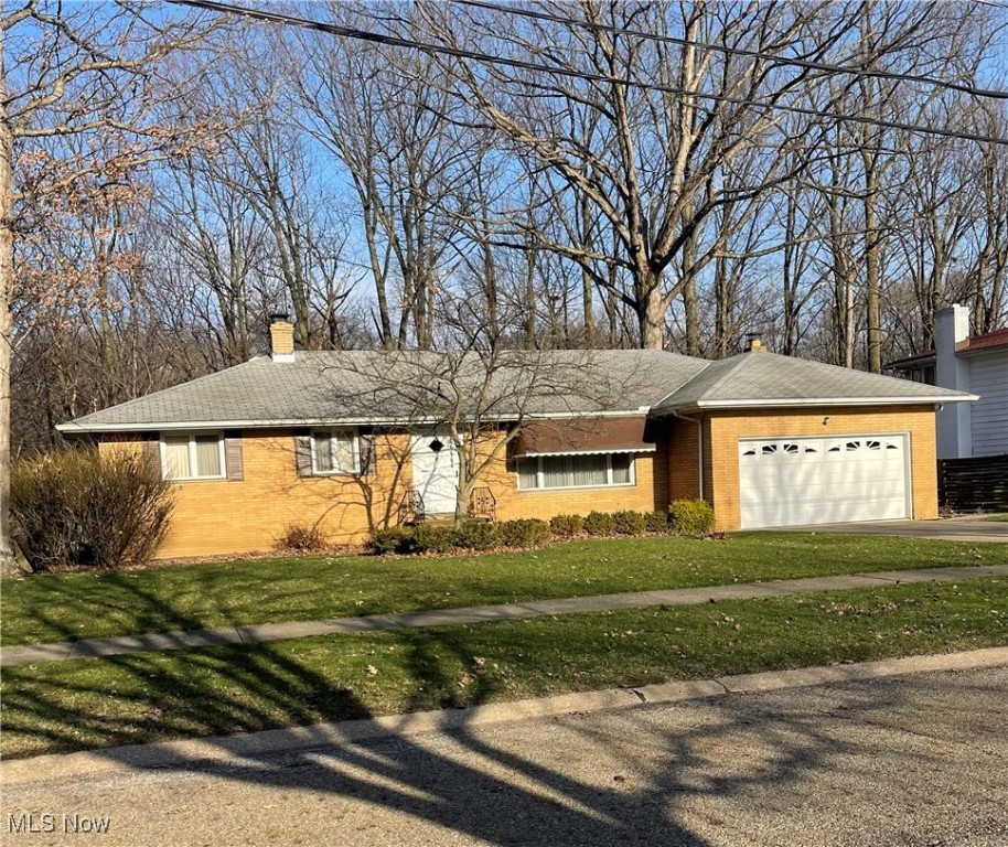 837 Wellmon Street, Bedford, Ohio image 1