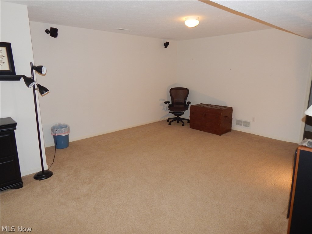 Woodbury Condo - Residential