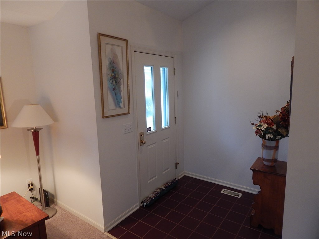 Woodbury Condo - Residential