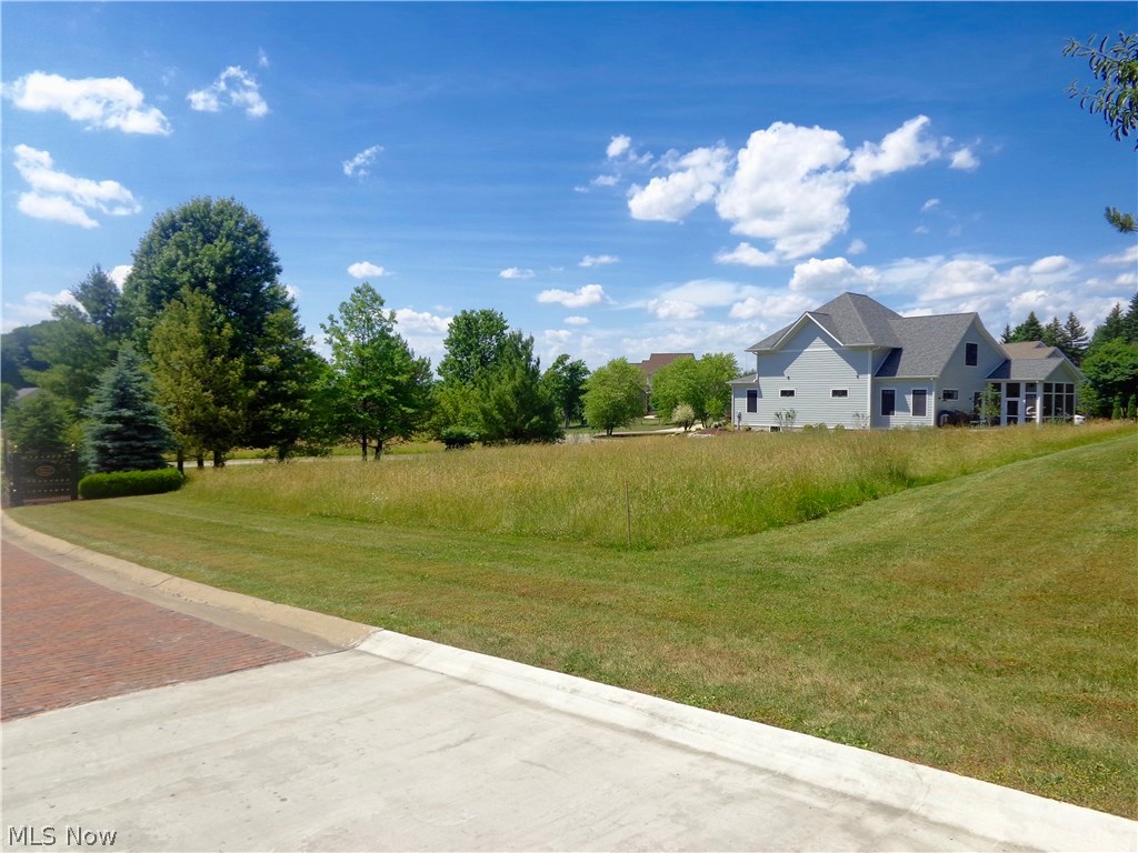 Founders Glen 1 - Land